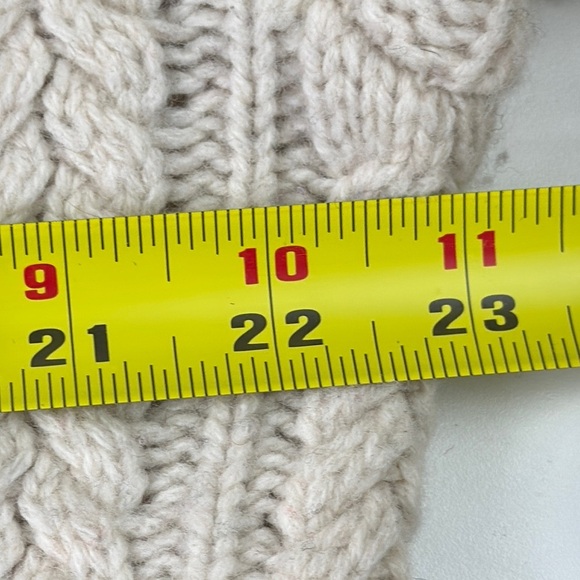 Tommy Hilfiger Men's Heavy Knit Sweater - Picture 6 of 10